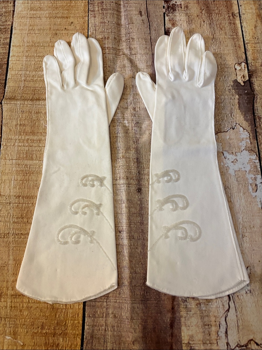 Ivory Embroidered Satin-Style Long Gloves